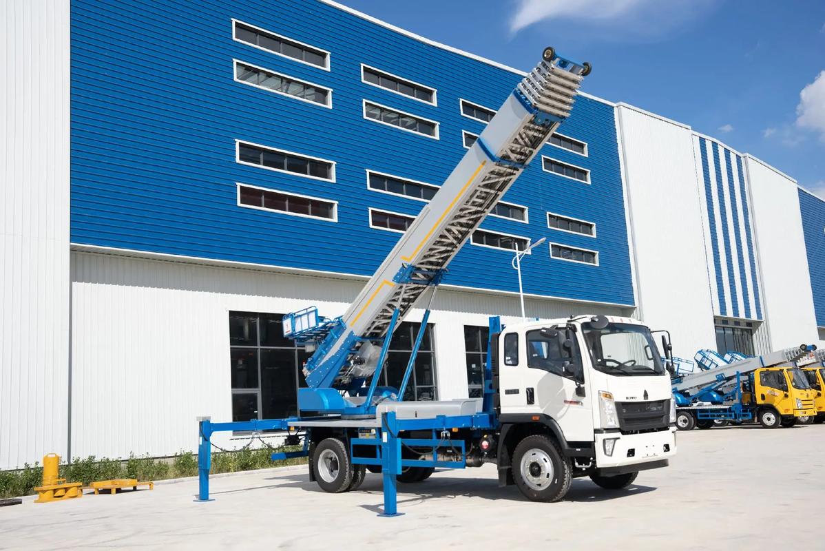 安阳小型云梯车上料车租赁多少钱