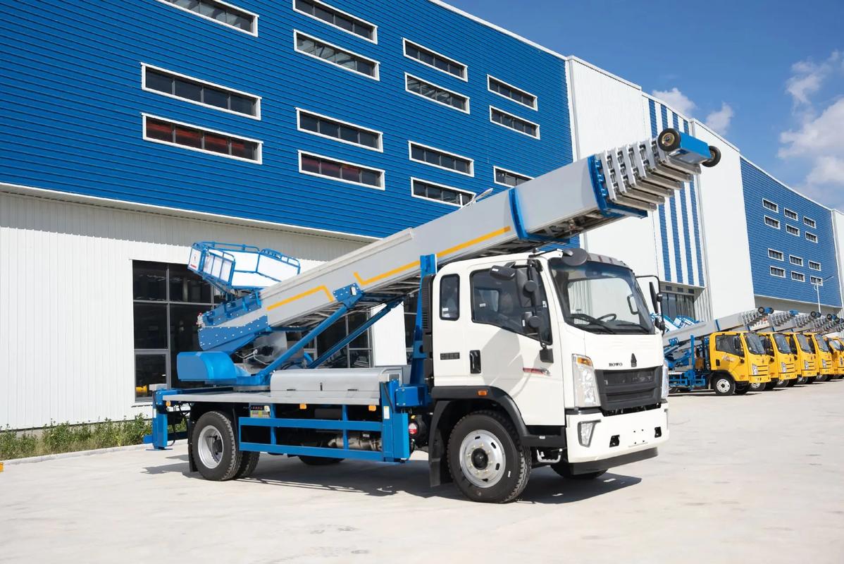 安阳出租云梯车高空作业车 建筑垃圾搬运